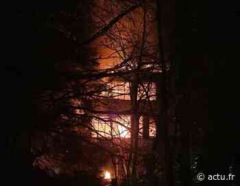 Attichy : l'incendie se déclare dans un bâtiment en face du centre de secours - Le Réveil Normand