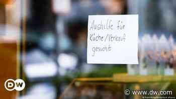 Gastgewerbe im Dilemma: Touristenboom bei Fachkräftemangel - DW (Deutsch)