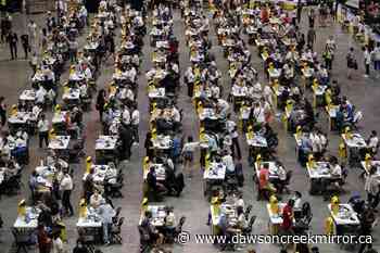 Make access to COVID-19 booster shots 'ultraconvenient,' experts say - Dawson Creek Mirror