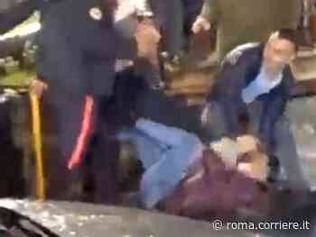 Colleferro, parrucchiere massacrato di botte. Il video del pestaggio (simile a quello di Willy) diventa virale - Corriere Roma