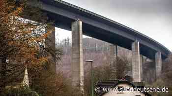 Vorarbeiten zu Sprengung der A45-Brücke Rahmede laufen - Süddeutsche Zeitung - SZ.de