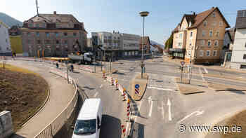 Wirtschaft und Verkehr in Geislingen: Was bedeutet die halbjährige Baustelle in der Bahnhofstraße für drei Geschäfte? - SWP