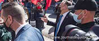 Legault : le confort et la différence