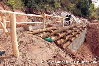Schopfheim - Mächtiges Bauwerk sichert den Weg am Entegast - www.verlagshaus-jaumann.de