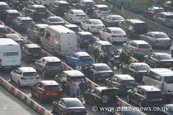 Easter travel disruption 'ruined' newly-married couple's honeymoon plans - Dudley News