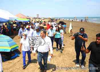 Playas libres de descargas, garantiza Amado Cruz a vacacionistas - Imagen de Veracruz