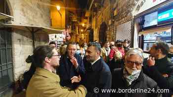 Bari, torna la tradizione dei "Sepolcri": folla nel centro storico - Borderline24.com