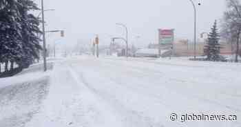 Spring storm that dumped heavy snow on Manitoba moves into Ontario