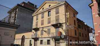 Verrà abbattuto l'ex Cavallo Nero a Cuneo, un palazzo al posto dell'albergo - La Stampa