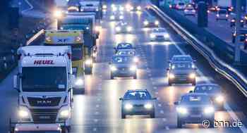 Verkehrspolizei und Zoll kontrollieren Lkws in Forst - BNN - Badische Neueste Nachrichten