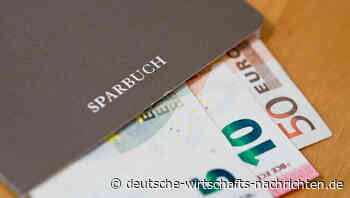 Trotz Inflation und Zinsflaute: Sparer bleiben Sparbuch treu
