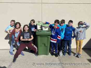 École Parc Elementary school reducing environmental impacts with composting team - Fort Saskatchewan Record