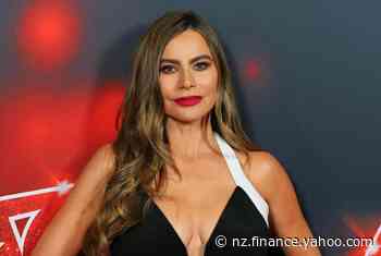 Sofia Vergara's Early Modeling Shots Are a Total '90s Throwback - Yahoo