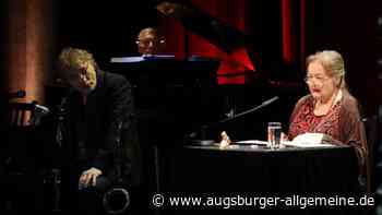 Mit Wehmut und Melancholie: Marianne Sägebrecht liest im Parktheater