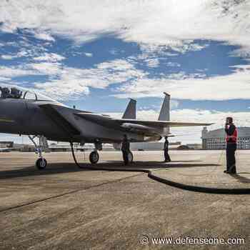 Aviator Cancer Bill Would Push VA to Study Toxins Air Crews Faced, Assess Links to Cancers