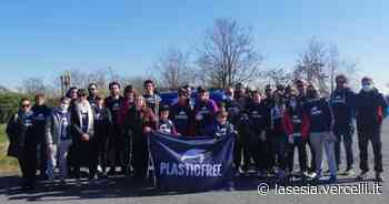 Plastic Free Vercelli: raccolti 110 sacchi di rifiuti - Foto 1 di 9 - La Sesia - La Sesia | Cronaca