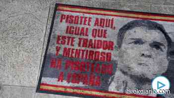 Así es el bar de Valencia donde usan el rostro de Sánchez como felpudo «por traidor y mentiroso» - Okdiario