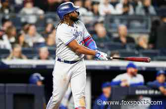 Vladdy shines &amp; Blue Jays hold off Yankees, 6-4