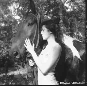 Polish Painter Aleksandra Waliszewska Is Fascinated by Slavic Vampire Folklore. Just Don’t Call Her a Witch - artnet News