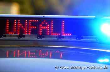 Unfall in Aichtal-Grötzingen - 76-Jähriger schläft am Steuer ein und fährt gegen Lastwagen - esslinger-zeitung.de