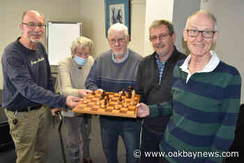 Sidney Chess Club makes opening gambit for new players – Oak Bay News - Oak Bay News