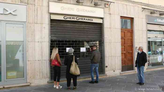Massa, rapina a mano armata in una nota boutique - LA NAZIONE