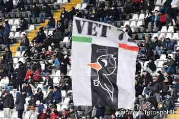 ESODO A PARMA, GIA' 1200 I TIFOSI BIANCONERI AL SEGUITO - AscoliNotizie24 - Agenzia - Fotospot - Ascolinotizie24
