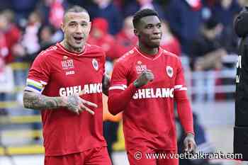 Radja Nainggolan reageert met ferme kritiek op 'transfergerucht': &quot;Ik lig strijk van het lachen&quot;