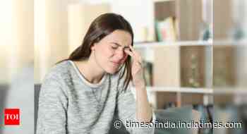 Coronavirus infection: Breathlessness, eye problem, muscle weakness, dementia most common long COVID symp - Times of India