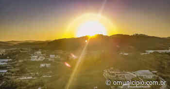 GALERIA – O pôr do sol desta Sexta-feira Santa em Brusque visto das alturas - O Município