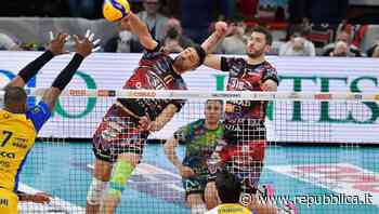 Volley, caos dopo Perugia-Modena: rissa e accuse. Travica: "Non sono razzista" - la Repubblica