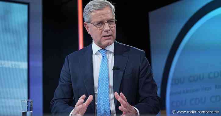 Röttgen: Mit Geld kann sich die Ukraine nicht verteidigen