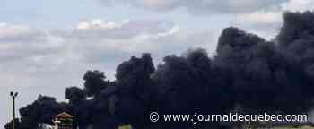 Une raffinerie de pétrole visée dans l'est de l'Ukraine