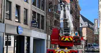 Naamsestraat afgesloten: onstabiele stelling wordt afgebroken | Leuven | hln.be - Het Laatste Nieuws
