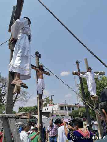 Recorren feligreses 3 kilómetros de calles de seis colonias de Iguala en la representación del viacrucis - El Sur de Acapulco
