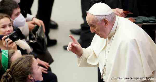 Pope Francis' Good Friday Message on Refugees: 'We Are Racists'