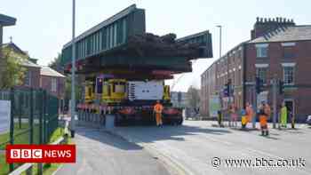 Leamington Spa railway bridge's £2.4m replacement under way