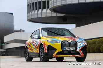 BMW iX, l’esemplare speciale diventa opera d’arte - Alla Guida
