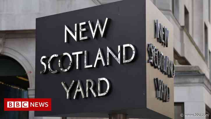 Met Police officer Francois Olwage guilty of child sex offences - BBC.com