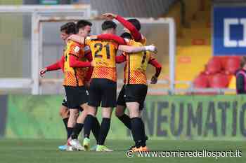 Serie B, vola il Benevento. Ternana ok, Cosenza e Reggina ko - Corriere dello Sport