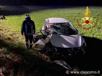 Erba, paura nella notte: ragazzo sbanda ed esce di strada, “atterra” nel prato di Casiglio - CiaoComo