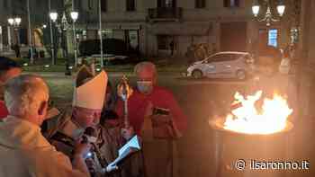 Prepositurale Saronno, rito della luce per Pasqua - ilSaronno