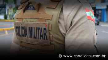 PM apreende 500 maços de cigarro em Faxinal dos Guedes - Canal Ideal