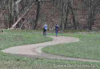 Snapshot: Hot on the trail amid warm weather in New Paltz - The Daily Freeman