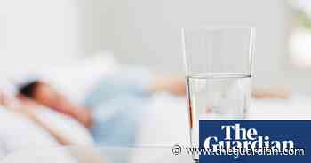 What can I do to ease Covid symptoms at home? - The Guardian