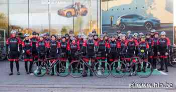 Wielerclub toont nieuwe truitjes met naamsverandering tijdens Jempi Memorial classic - Het Laatste Nieuws