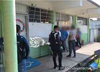 Ante actos vandálicos, padres se organizan para resguardar escuelas en Coatepec - Imagen de Veracruz