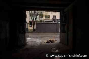 Ukrainian defenders in Mariupol defy surrender-or-die demand - Squamish Chief