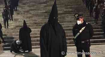 Tradizione e commozione alla processione del Venerdì Santo a Priverno - ilmessaggero.it