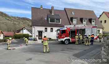 Totalschaden - Pkw rollt an Gartenmauer - Neue Presse Coburg